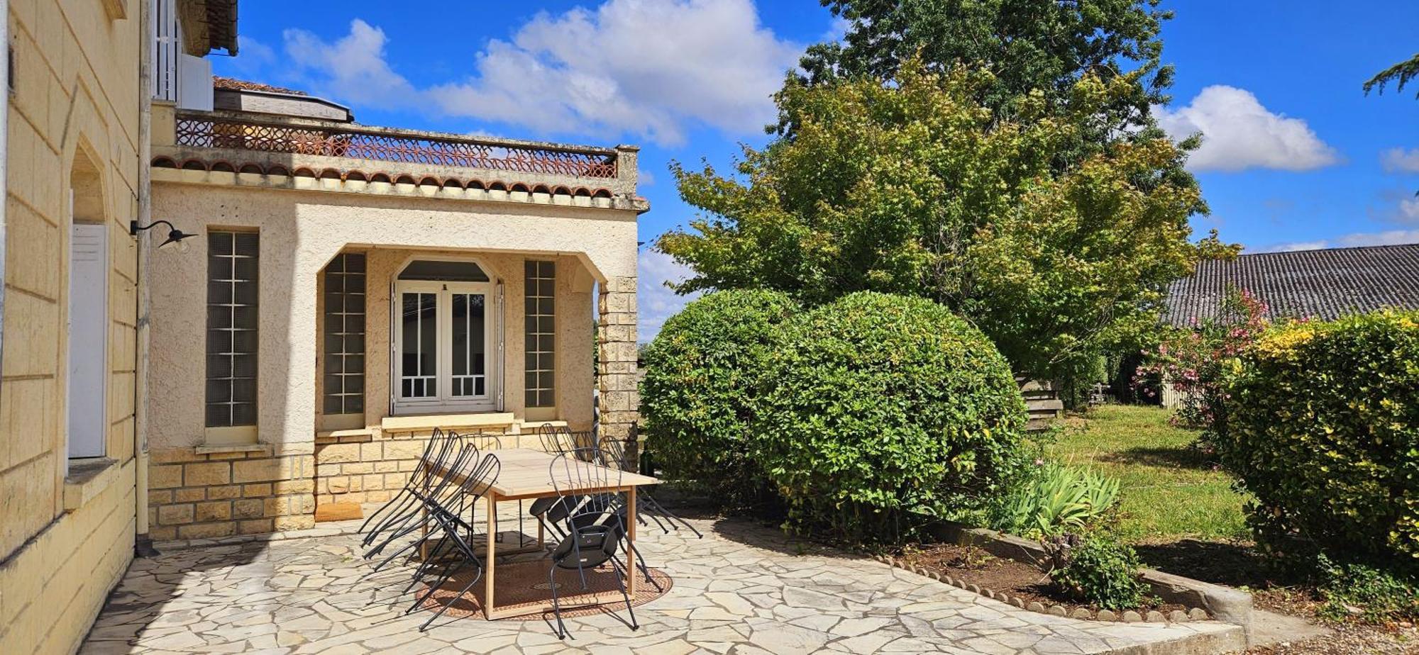Chambres D'Hote & Gite Chateau Le Conte - Saint Emilion エクステリア 写真
